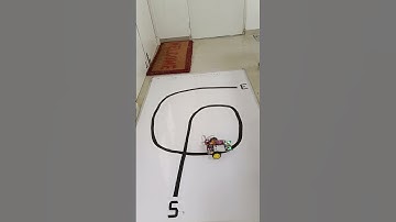 LINE FOLLOWINGS ROBOT BY PRAYAS 2.0 IIT MANDI HIMACHAL PRADESH,2023