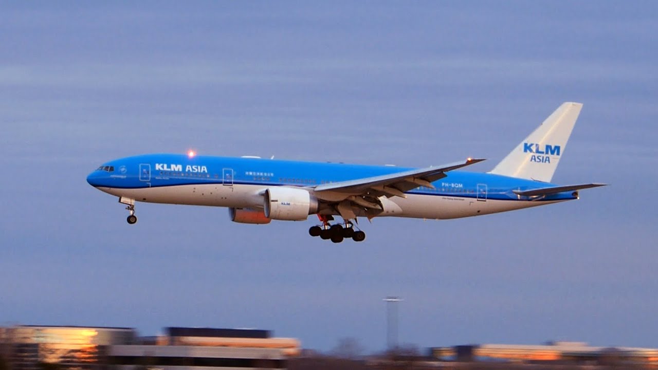 18 MINUTES of Golden Hour Arrivals - Toronto Pearson Planespotting