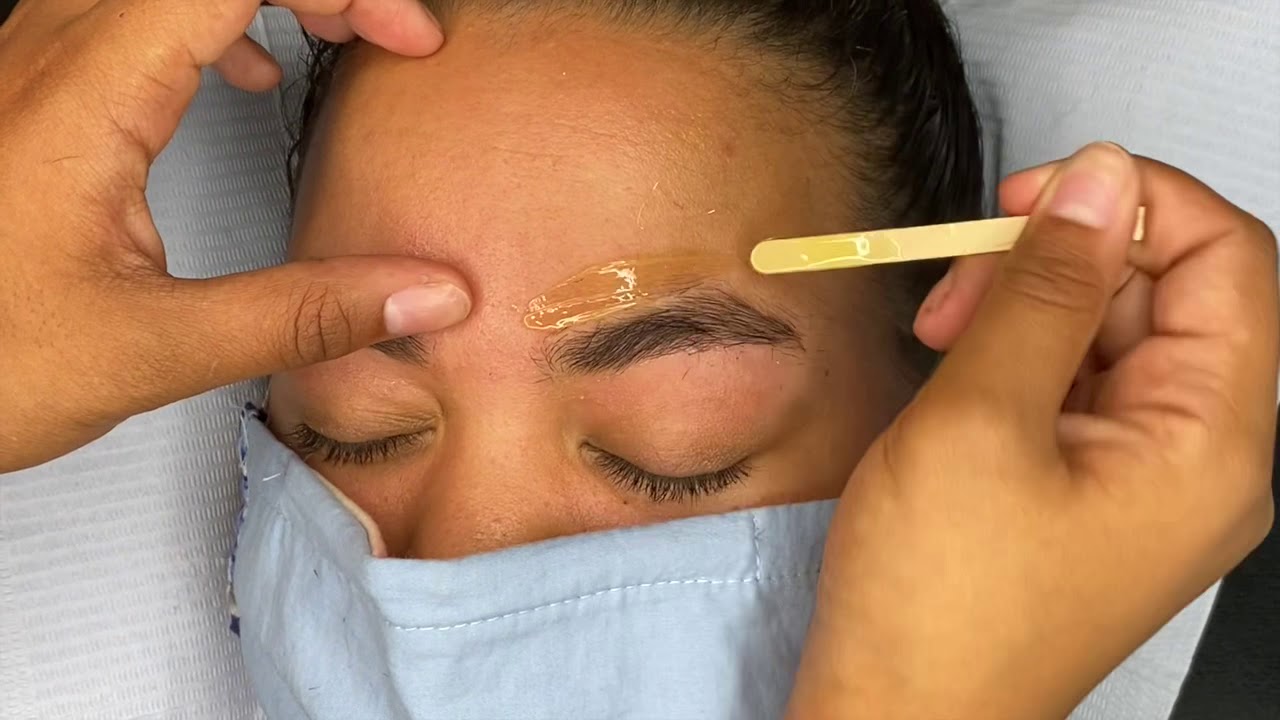 EYEBROW WAXING AFTER A WHOLE MONTH! YouTube