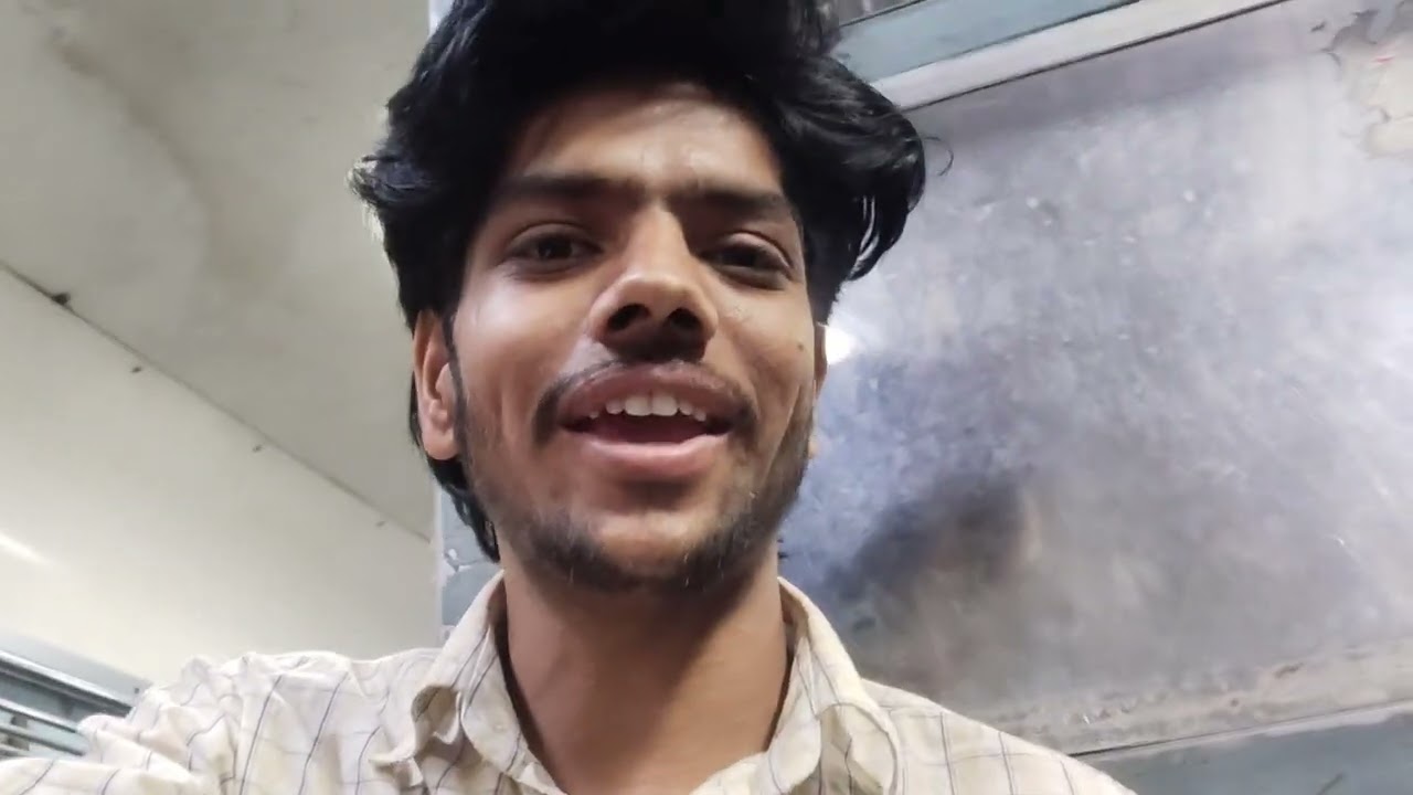 Frist time train me vlog 😇 | bhua ke sath