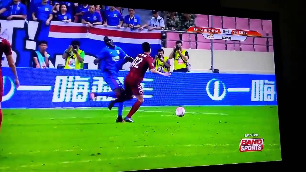 L Horrible Blessure De Demba Ba Video