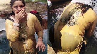 Desi village aunty tubewell pr nahana | pk models | Village vlogs