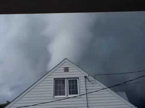 Tornado hits Rolla North Dakota