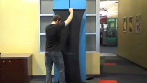 Pronto 2 Retractable banner stand set up by www.youhuge.com