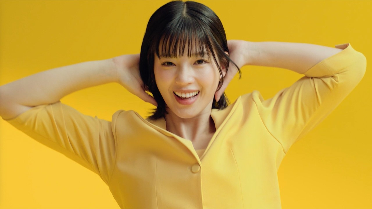 【送料無料】石井杏奈さん掲載2ページ（ポスターサイズ）#8988 Amazon.co.jp: 石井杏奈1stスタイルブック AN (TJMOOK) : 石井杏奈: 本