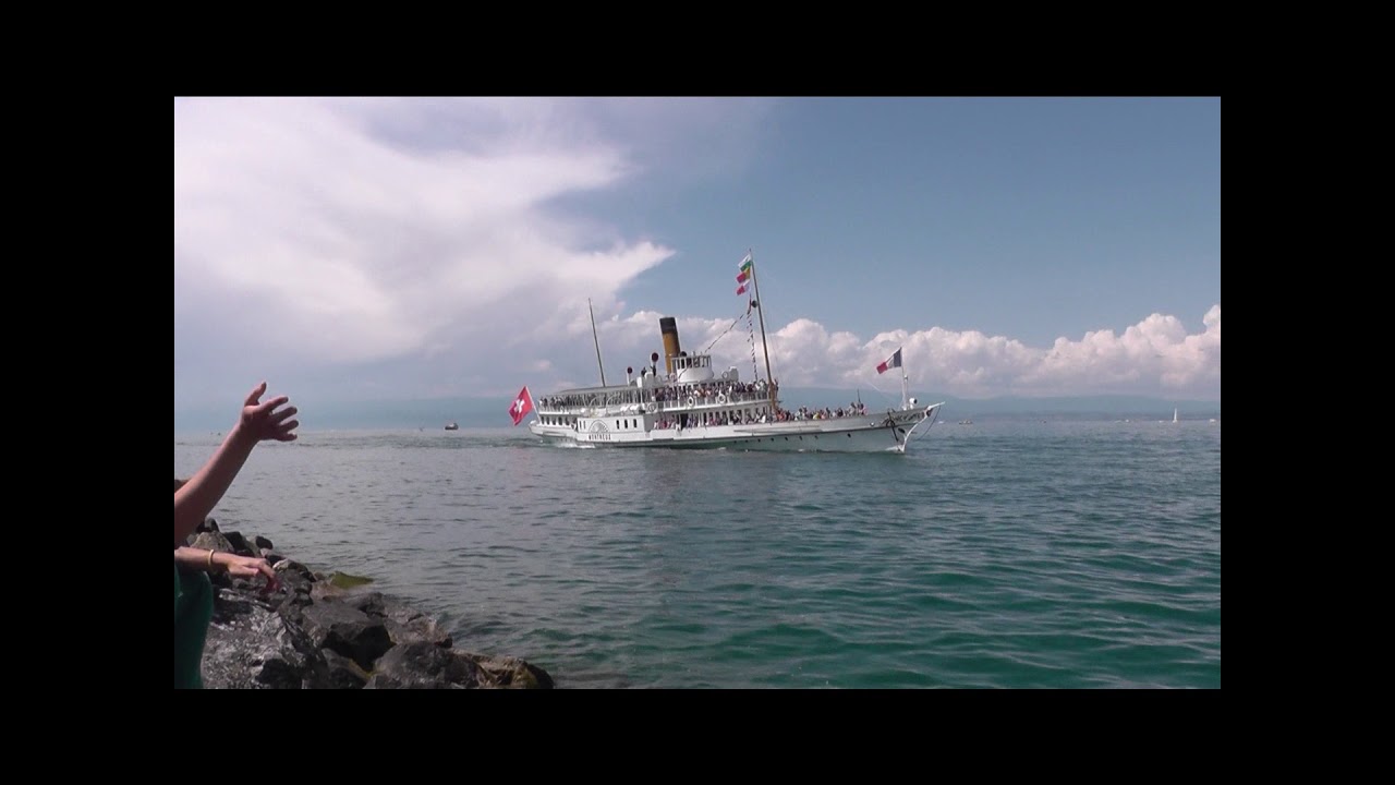 Parade des vapeurs sur le lac Léman