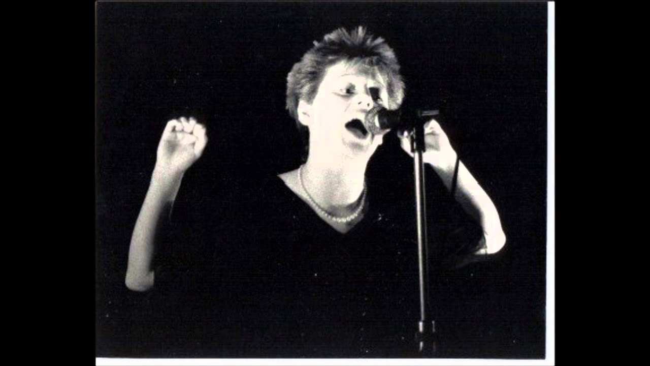 Watch Cocteau Twins-Hitherto (Saturday Night Live, 3rd December 1983) on YouTube Watch Cocteau Twins-Hitherto (Saturday Night Live, 3rd December 1983) on YouTube