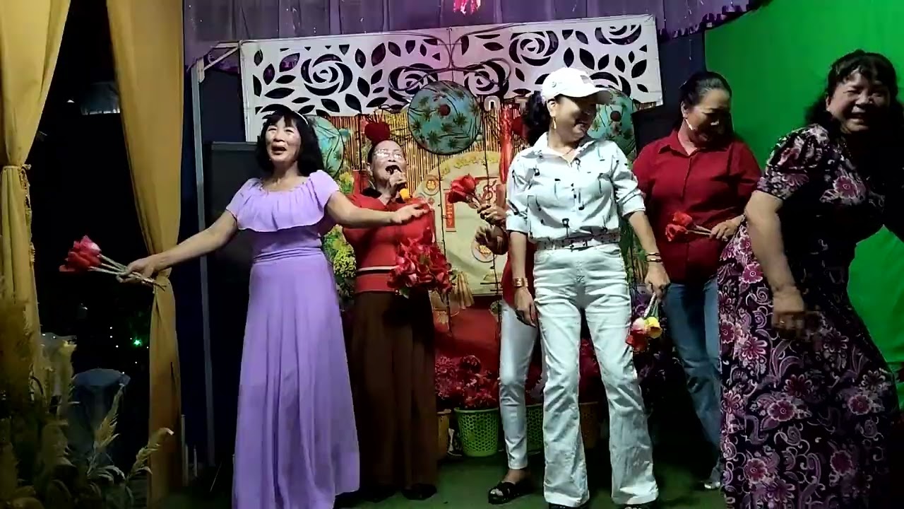 Trần sương..ck... dòng ✋✋✋ lở làng 