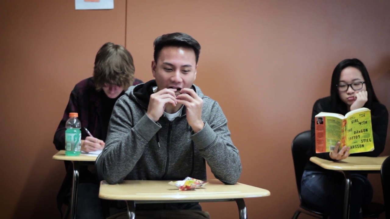 should students be allowed to eat during class