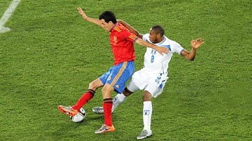 Sergio Busquets - When Football Becomes Art