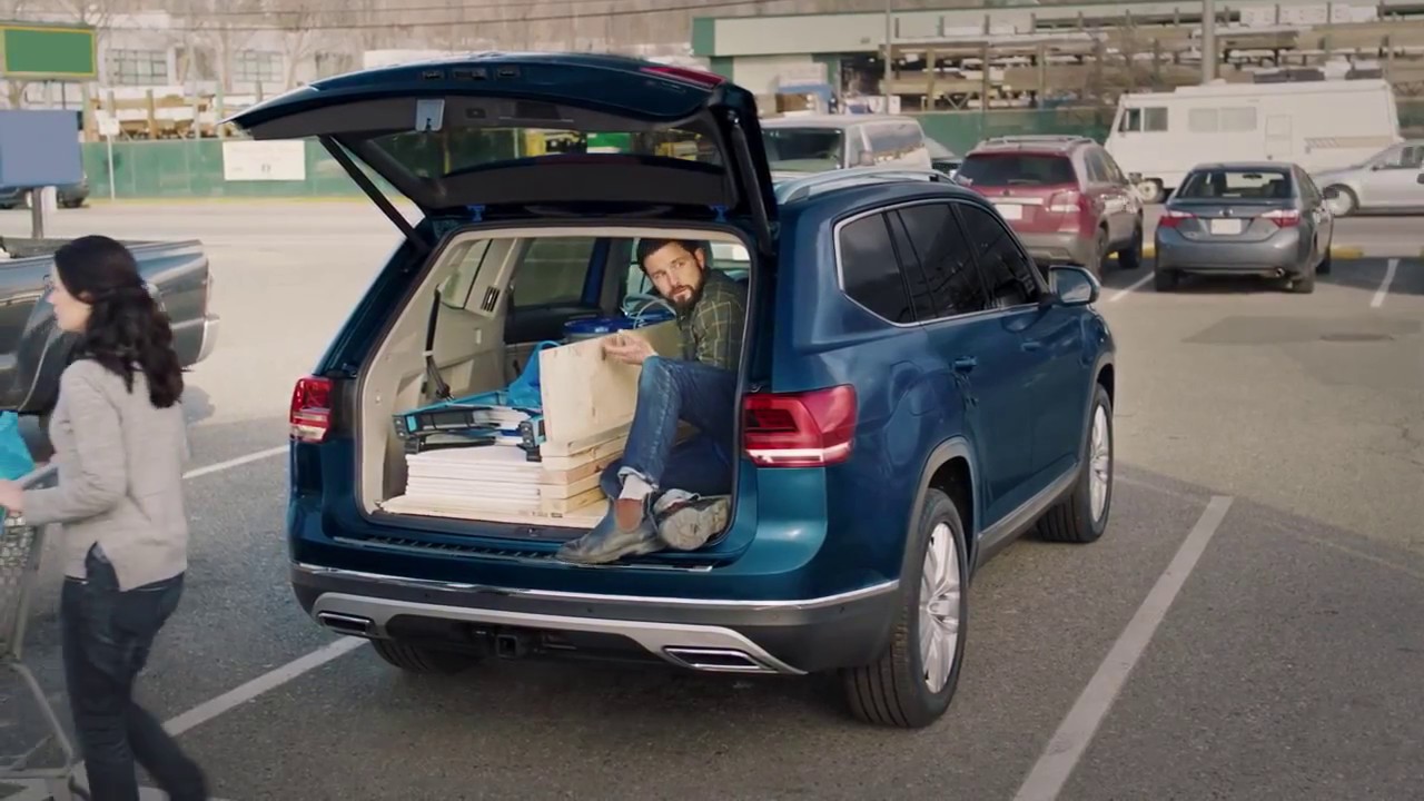 Vw Atlas Interior >> 2018 Volkswagen Atlas SUV--Folding Seats and Cargo Space - YouTube Vw Atlas Interior >> 2018 Volkswagen Atlas SUV--Folding Seats and Cargo Space - YouTube