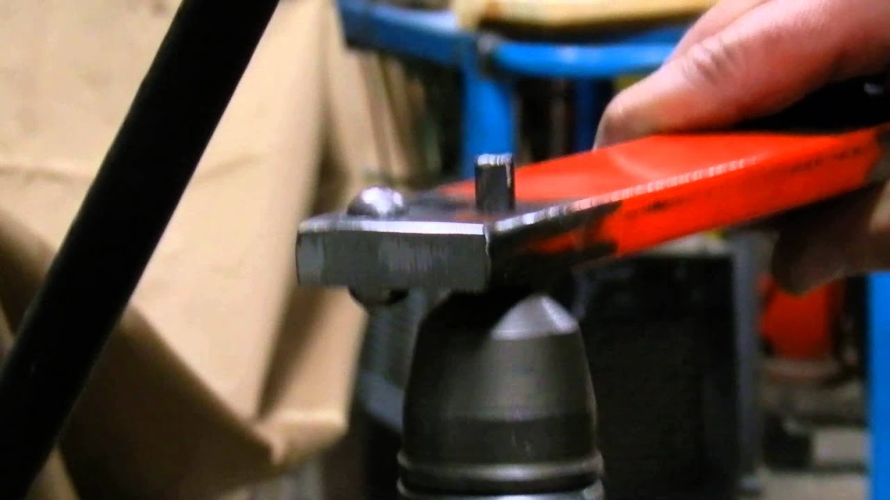 Squizz Rivets Squeezing Rivets - YouTube