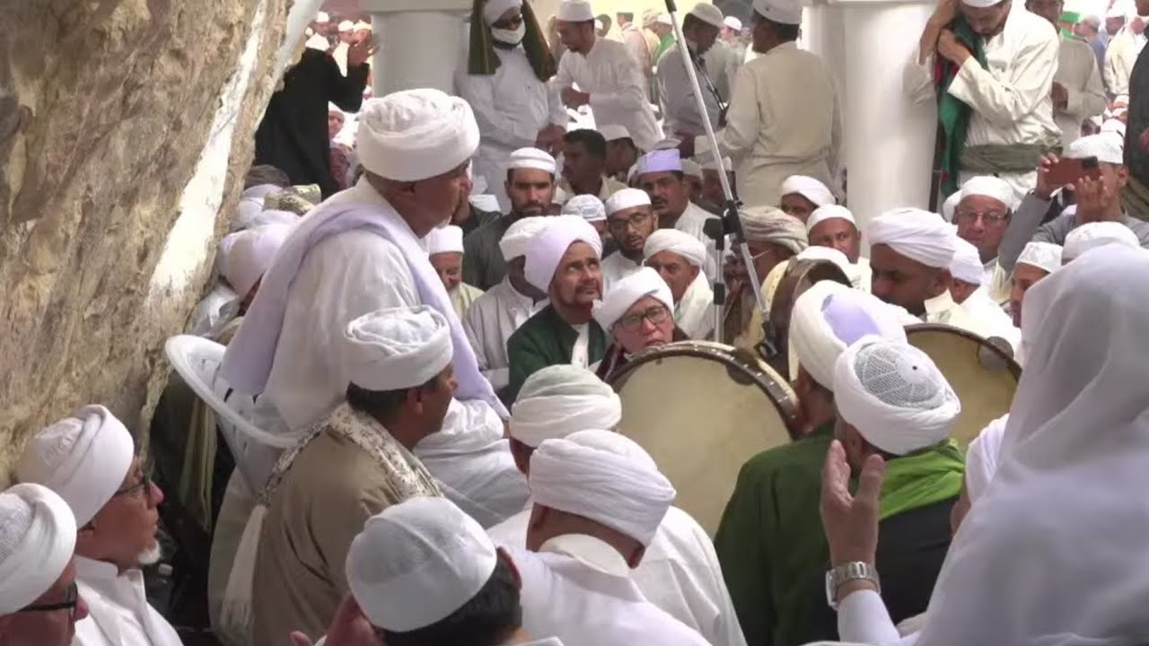 #مباشر: مجلس الذكر والتذكير في زيارة الشيخ أبي بكر بن سالم لشعب النبي هود عليه السلام- 10 شعبان 1445