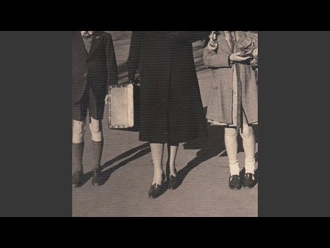 Смотреть «Polyester» на YouTube Смотреть «Polyester» на YouTube