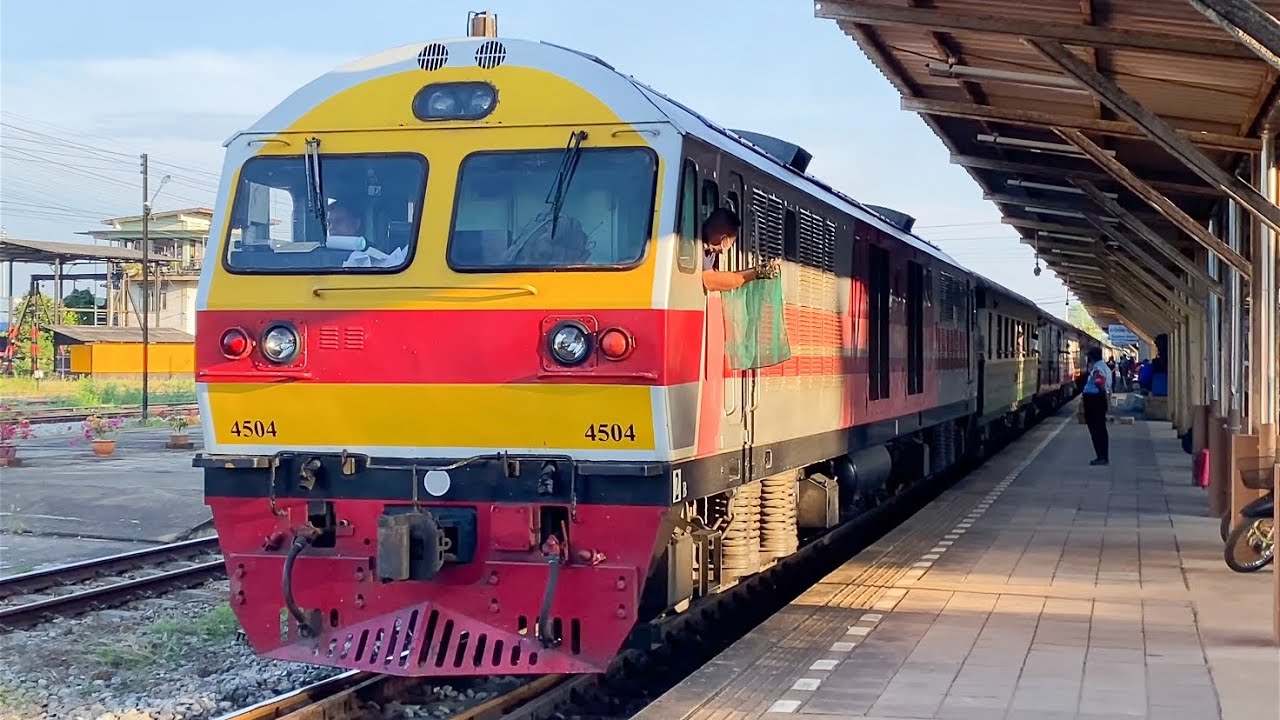 SRT. #ล่าช้าหกชั่วโมง! ผลกระทบจากเหตุรถตกราง ขบวนรถเร็วที่ 171 มาสว่าง 7 โมงที่สถานีรถไฟสุราษฎร์ธานี