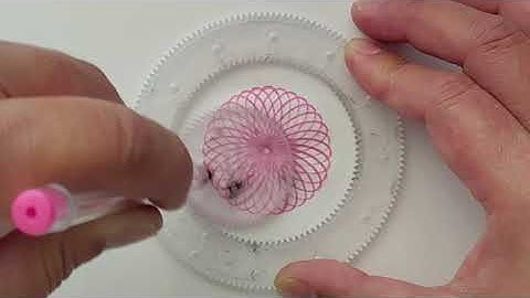 HYPNOTIC SPIROGRAPH DRAWING!  (Satisfying Art Process) 🌸✨