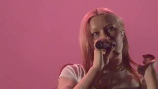 Wet Leg - Dont Speak Paris, Olympia - Octobre 2025 - Moisturizer Tour 2025 Resimi