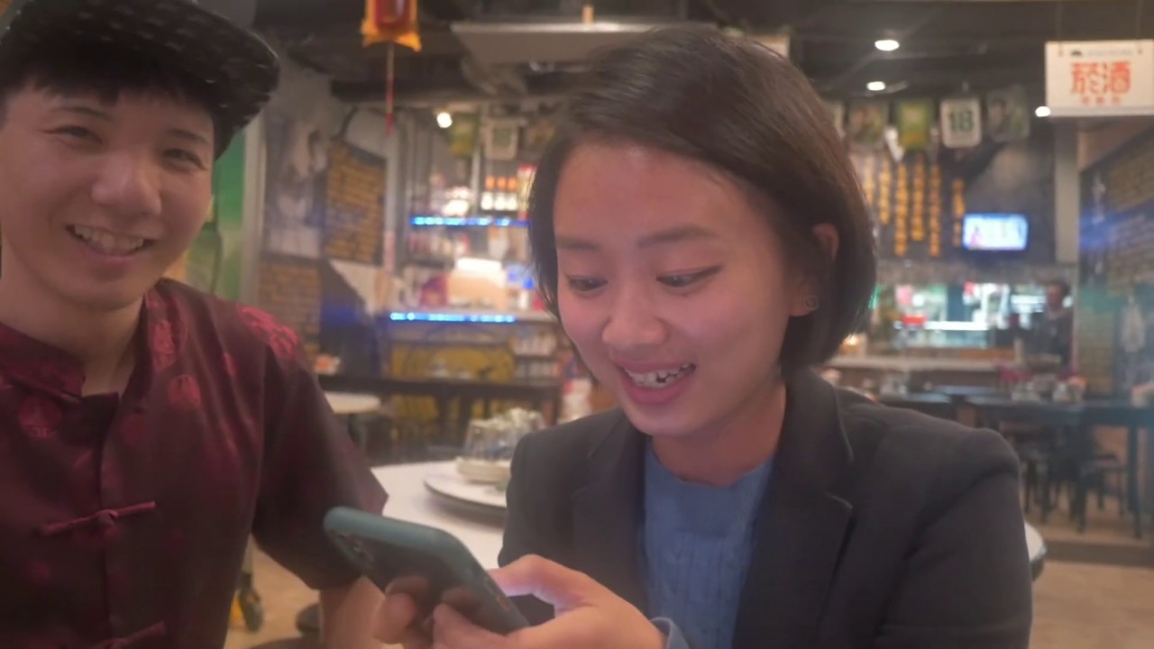 【台灣美食🇹🇼】日本人🇯🇵香港美女🇭🇰喜歡吃熱炒!英國老闆的酒吧!@大灣碼頭-松隆店 @BeerGeek 微型精醸啤酒吧 信義區 台湾居酒屋とパブ British Pub in Taiwan. - YouTube