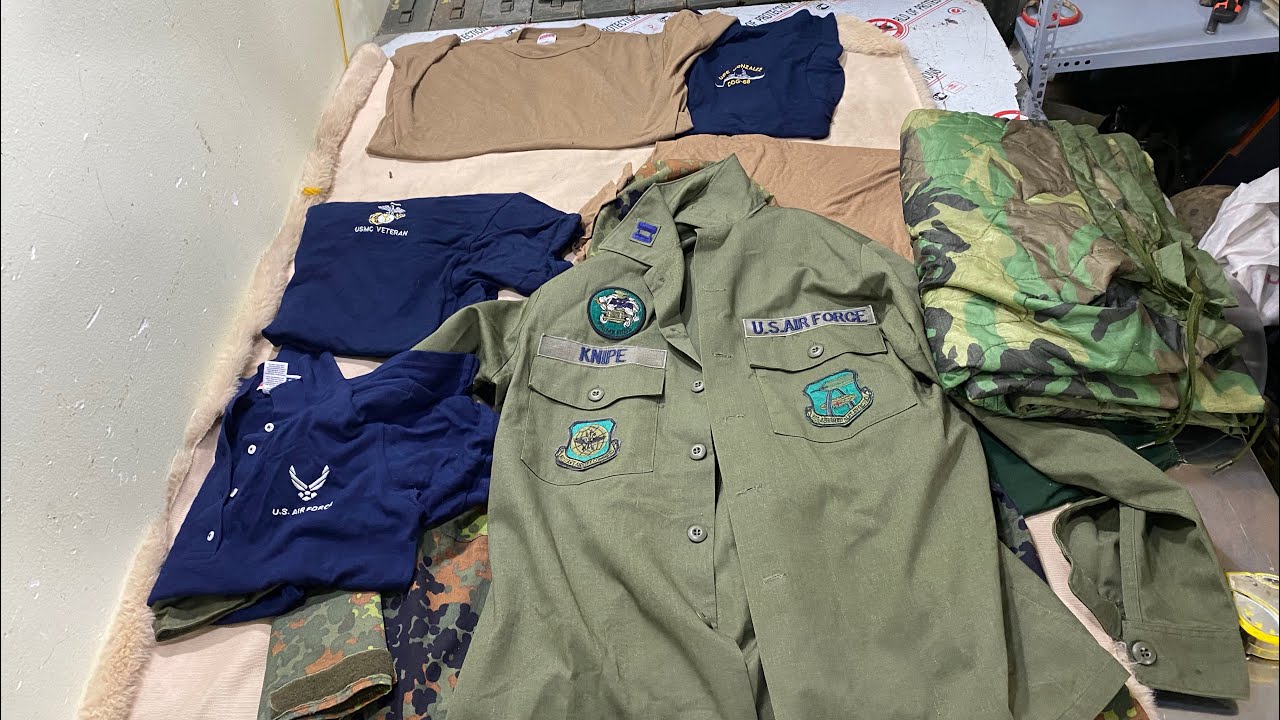 (31-10-2025) Mền dù Poncho Liner US, áo thun lính Mỹ