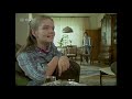 Capture de la vidéo Ich Heirate Eine Familie Ep. 6 Der Blaue Brief - Der Bucklige Von Soho