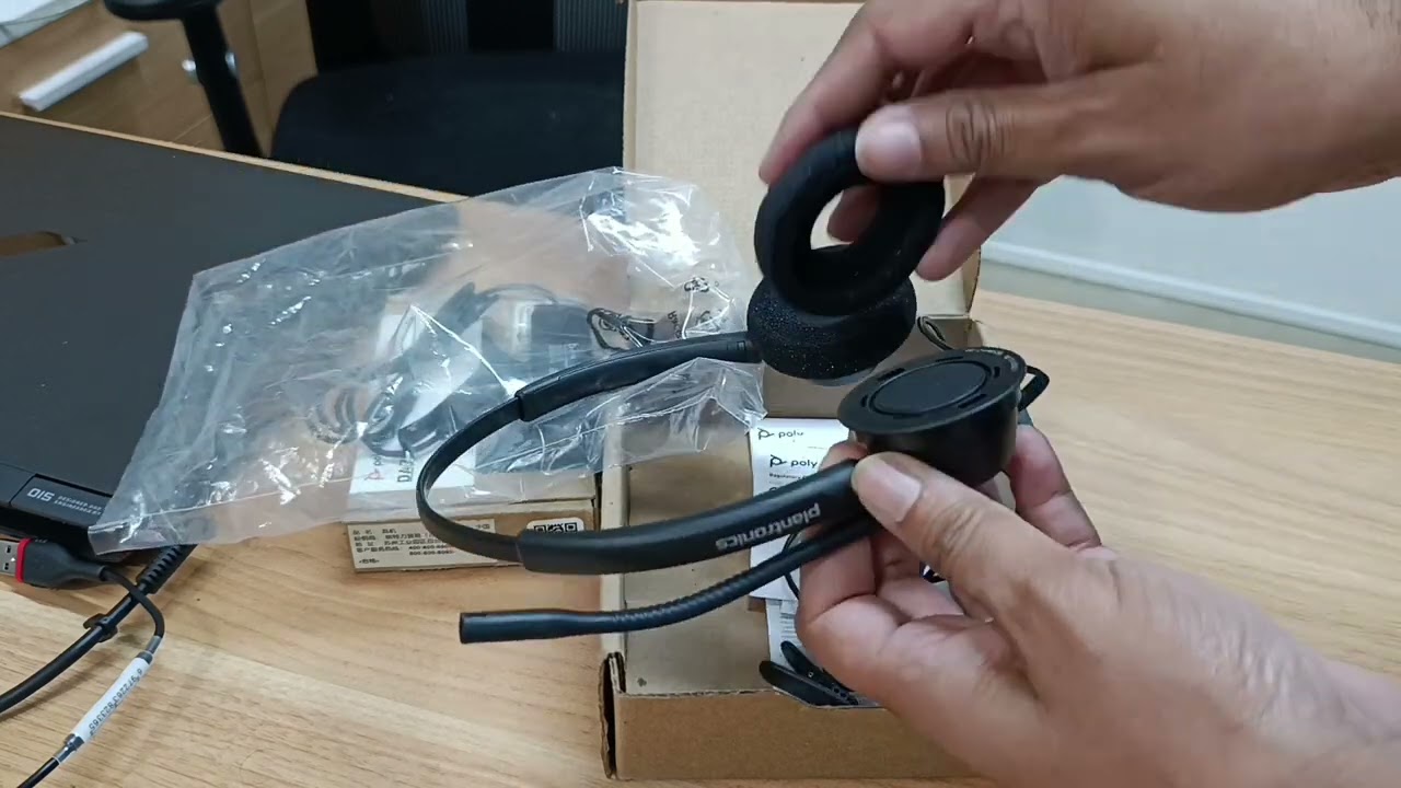 Poly EncorePro 520 Binaural Wired Headset - Quick Disconnect - TAA CompliantMfg # 783P6AA