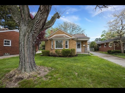 22157 Mauer Street, Saint Clair Shores, MI home video tour