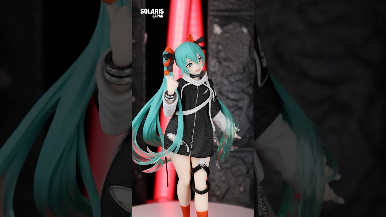 Punk or Nah? 🤔🎸 Hatsune Miku Fashion Figure
