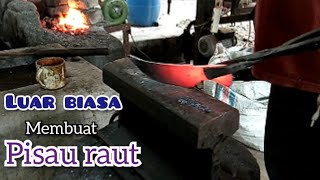 Membuat pisau raut setajam silet dari per mobil,, luar biasa!!!