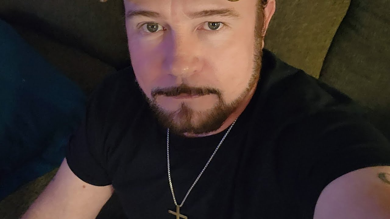 Chris Stapleton cover "Tennessee Whiskey" with backing track YouTube