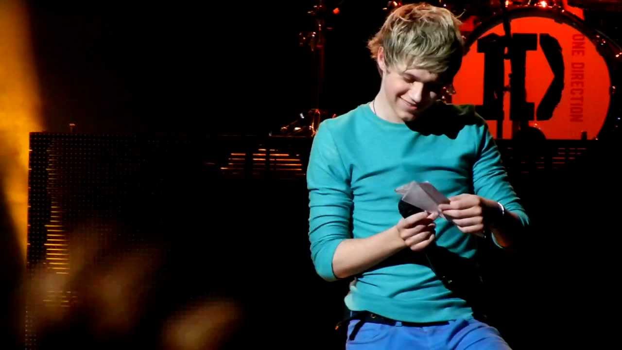 1080p What Makes You Beautiful- One Direction, LA show