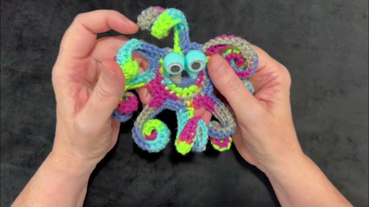 how-to-crochet-a-googly-eye-curly-leg-octopus-left-handed-youtube