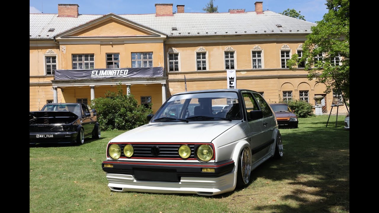 2024  7  27 Tuning auta na zámku v Neplachovicích