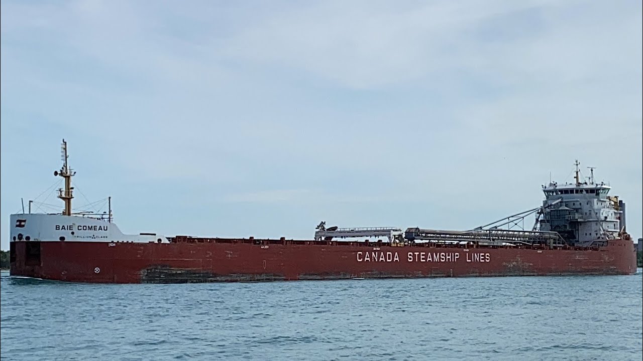 Baie Comeau Freighter With Five Short Warning Horn Blasts YouTube