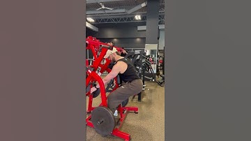 CS Upper Back Focused Hammer Strength Machine Row