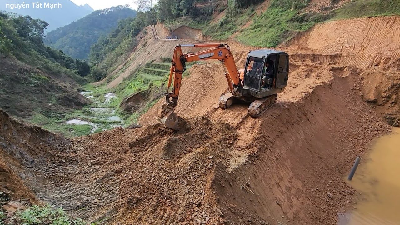 AO em Dư Giữa núi rừng KẾT THÚC mặt bờ, TĂNG TỐC san RUỘNG LÚA KHỦNG. nguyễn Tất Mạnh