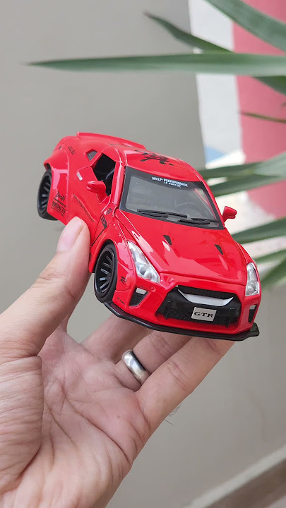 Nissan GTR 35 Libert Walk Diecast Model Car 1:32 Scale #gtr #r35 #red