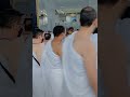 بنت تحج في الكعبة بشعرها بنت تحج في الكعبة بشعرها