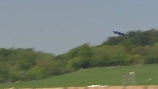 Wingsuit jumper Gary Connery completes 'no parachute' fall over Oxfordshire