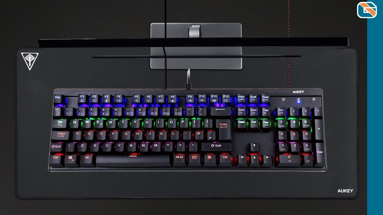 Aukey KM-G6 Mechanical Keyboard & XL Mousepad Review