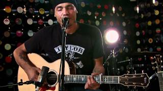 Michael Williams  - "My Apology"  Live Acoustic Performance @betarecords
