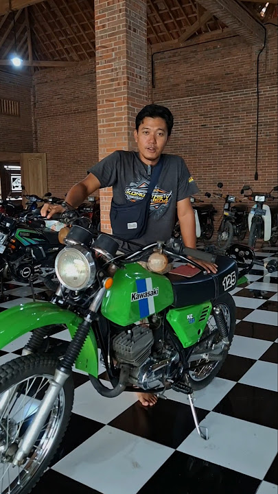 My grandfather's motorbike is a KLX, Kawasaki KE 125, complete documents, tax off, in a smooth, s...