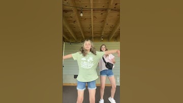 Thumbnail of Radio videooo..#shorts #dance #music #song
