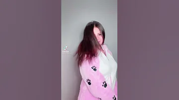 هى ملاك اما انت بلاك مشاهيرتيك توك 