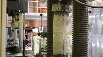 Behaviour of HSC column reinforced with steel fibre under eccentric load