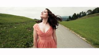 Video thumbnail of "Katarina Mala - Ciao ciao official video"