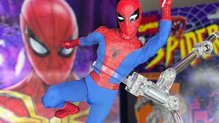 Mezco Spider-Man (my first vid)￼