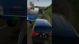Cumi Darat Innova Crash Waktu Mudik 