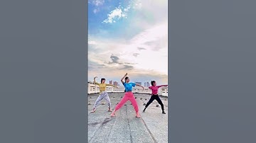 #原创编舞 夏辉姐妹三人组，蒙古舞《走马》炫一个，即使在40度的大长沙，也不想错过这美美的夕阳西下。真的，只能跳一遍#蒙古舞 #民族舞 #户外舞蹈 #民族舞蹈舞出民族特色