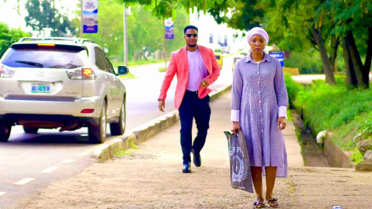 How The Poor Maid Met The Billionaire That Changed Her Life On Her Way Home - Nigerian Movies