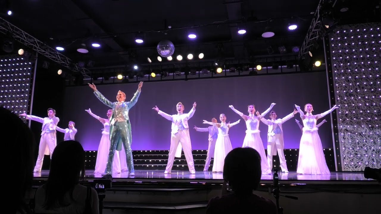 Xマス lemax ミュージカル・ホール合唱つきライトハウスミニチュア